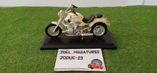 BMW R1200C cream 1/18 scale motorcycle fabric. MAISTO 39300 Collectible Miniature