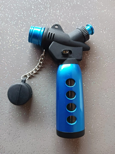 Briquet torche flamme tempête