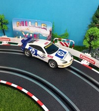 Voiture pour circuit Carrera