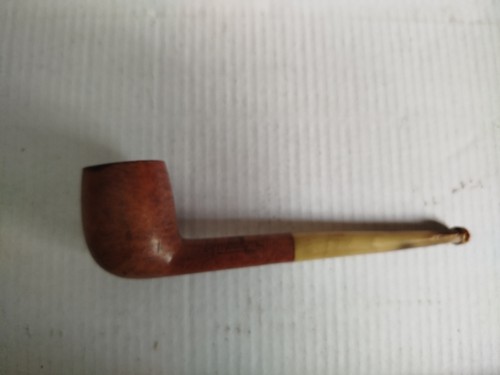 Jolie pipe ancienne marque