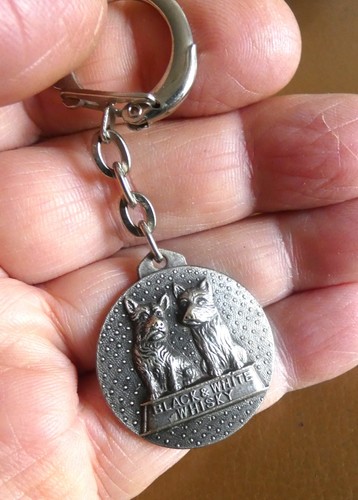Ancien porte clé scotch - porte,