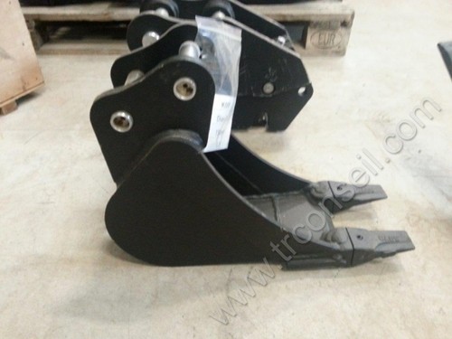 Godet 150mm axes 25mm pour - 150mm,