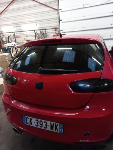 Malle hayon arriere seat leon - arriere,
