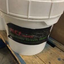 Plasma Green 9010 Table