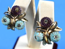 RARE VTG Signed Boucher Gold Tone Glass Purple & Turquoise Blue Clip on Earrings