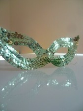 GREEN GLITTER WOLF MASK ON FABRIC CARNIVAL COSTUME PARTY