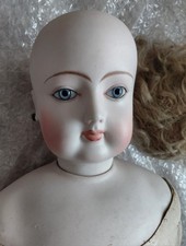 Magnifique Poupée Parisienne