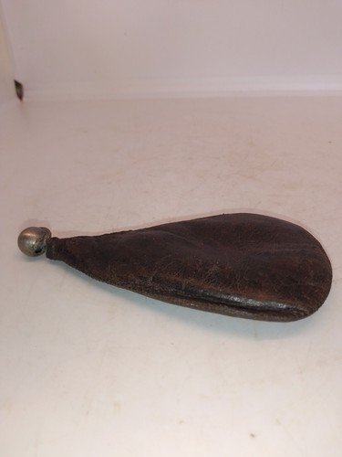 Ancien appeau cuir - appeau, en