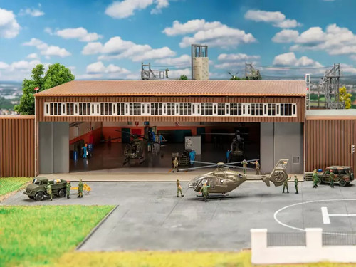Faller hangar avec - hangar,