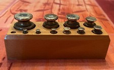 Superbe petite Boite de poids