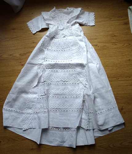 Belle robe baptême - belle,