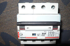 DISJONCTEUR DIFFERENTIEL