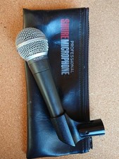 Microphone dynamique vintage Shure SM58 logo Porsche utilisé avec étui câble