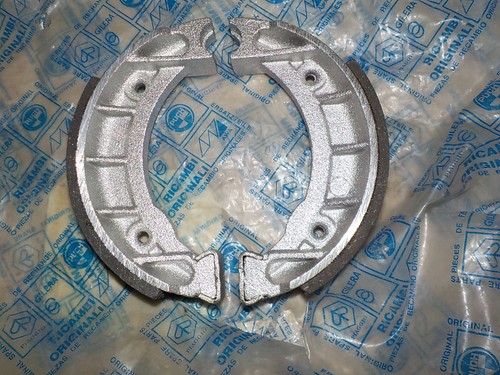 Machoires frein piaggio - machoires,