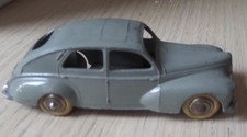 DINKY TOYS PEUGEOT 203