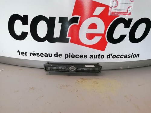 Calandre nissan sunny - nissan,