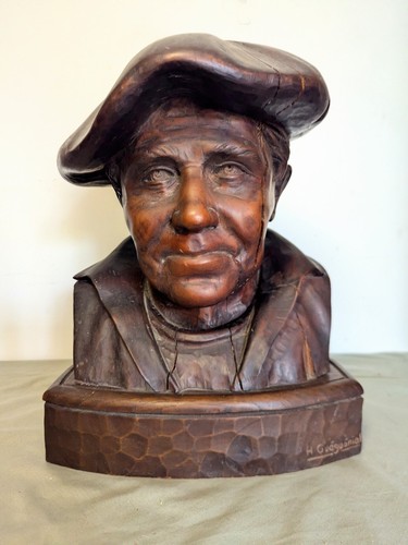 Grande sculpture bois - , signée
