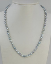 Collier de perles  japonaise