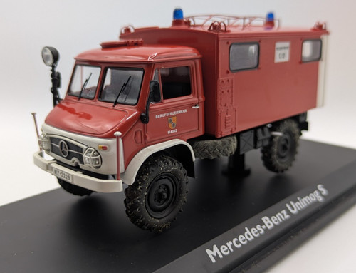 Schuco mercedes benz unimog - mercedes,