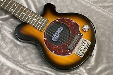 Mini guitare électrique