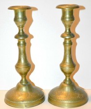 -BELLE PAIRE de  BOUGEOIRS