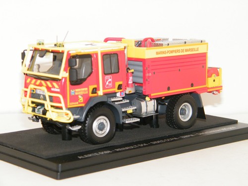 Renault d14 4x4 - renault, sides