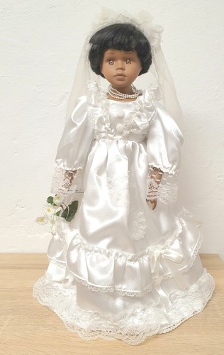 Poupée artiste porcelaine - d'artiste,