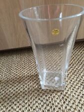 joli vase NEUF en cristal Durand