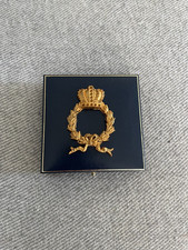 Boite bleue de bureau avec