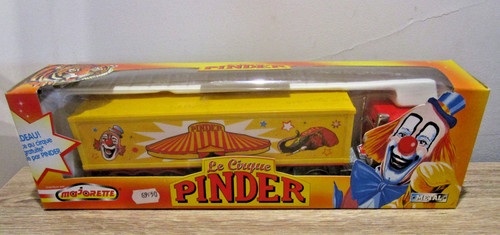 Rare majorette cirque pinder - majorette,