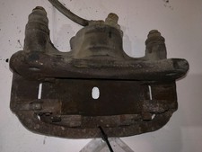 étrier de frein avant gauche