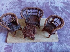 JOLI PETIT SALON DE POUPEES EN