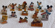 Lot 14 pin's Mickey ,Donald