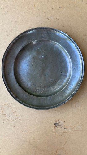 Ancien plat assiette - en, Étain