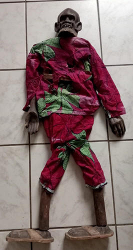 Ancienne grande marionnette - grande,