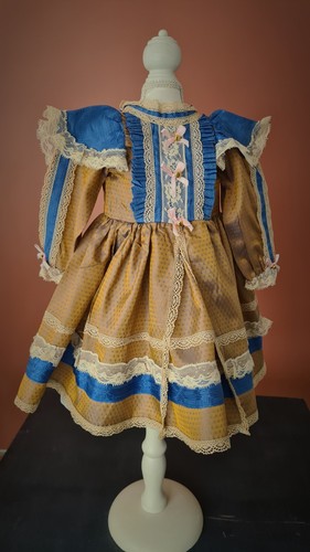 Robe pour poupée - , de