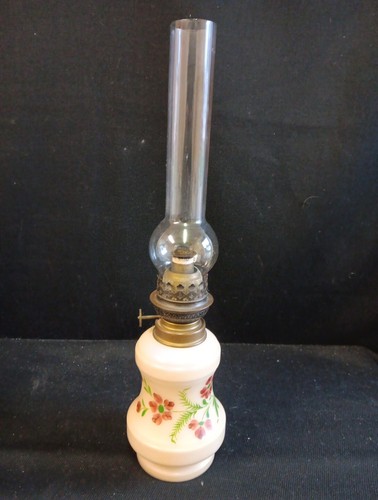 Ancienne lampe pétrole - ancienne, à