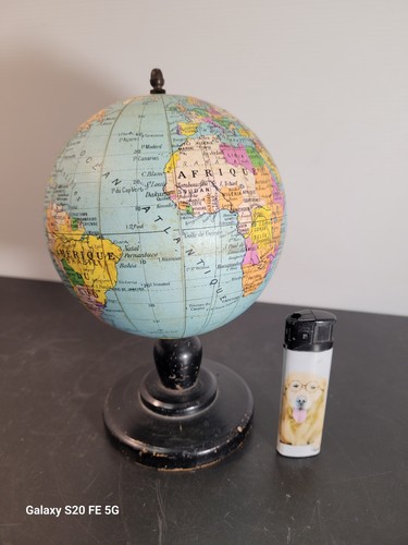 Petit globe terrestre ancien - petit,