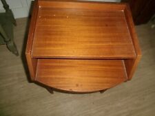 Petite TABLE de NUIT en BOIS