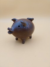 Ancien cochon en céramique