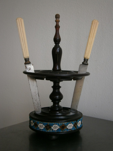 Présentoir couteaux 1860 - couteaux, c-1860