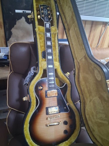 Epiphone inspired gibsons - by,