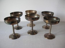 Ancien service de 6 coupes