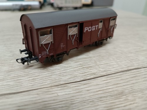 Wagon couvert roco