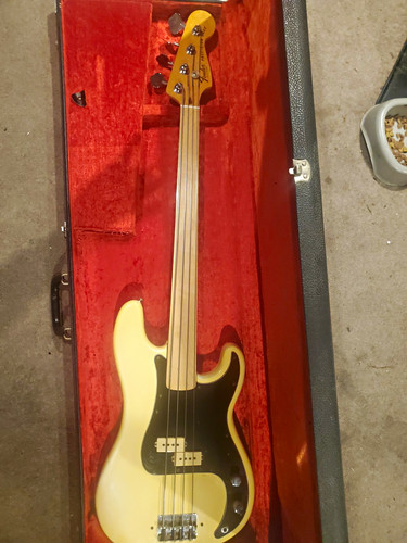 Fretless fender precision - fender, 1977