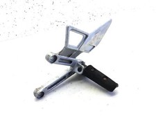 FRONT LEFT FOOTREST AND SUPPORT YAMAHA TZR 50 2006 RA031