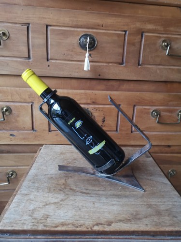 Superbe porte bouteille art - porte,