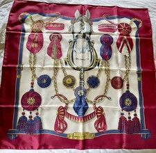 Foulard Hermès carré