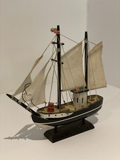 Model Antique Wooden Sailing Boat