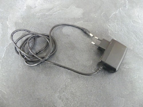 Chargeur pour aspirateur - , balai